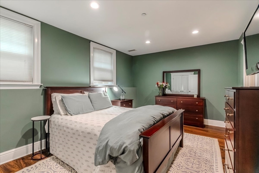 17 Park St # 1