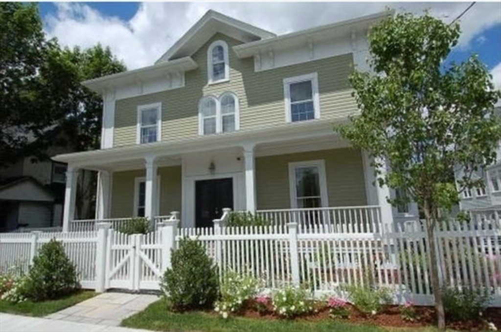 17 Park St # 1