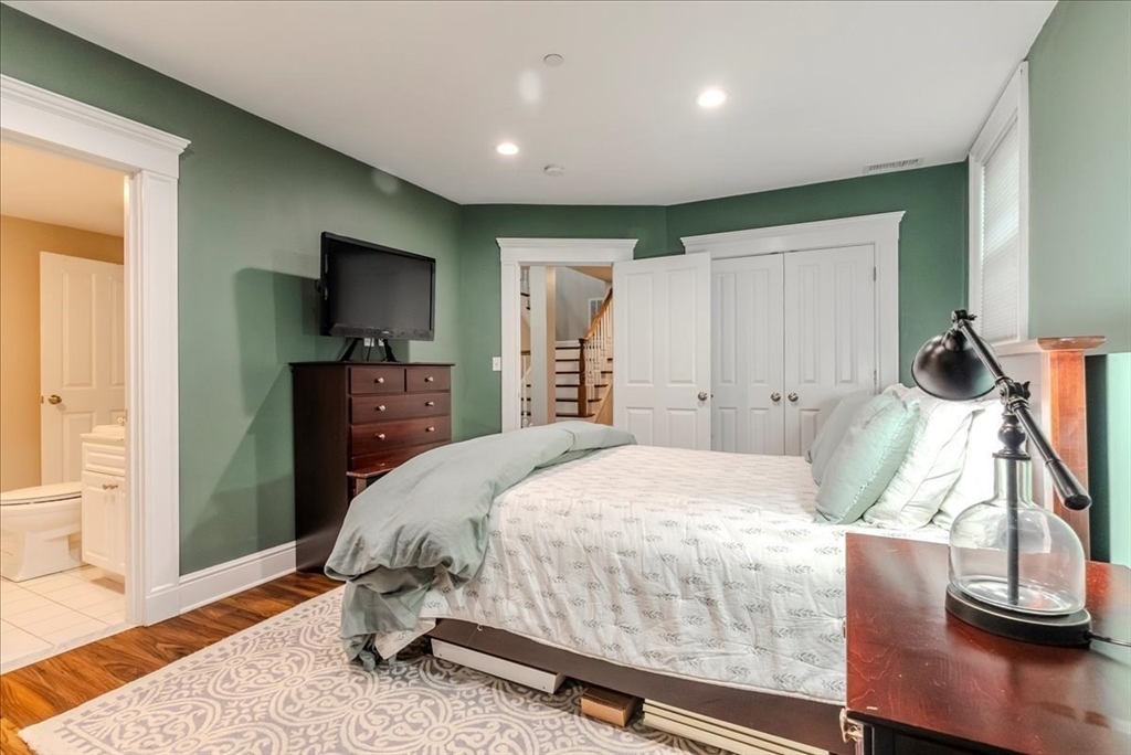 17 Park St # 1