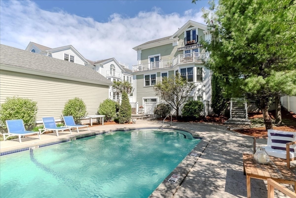 17 Park St # 1