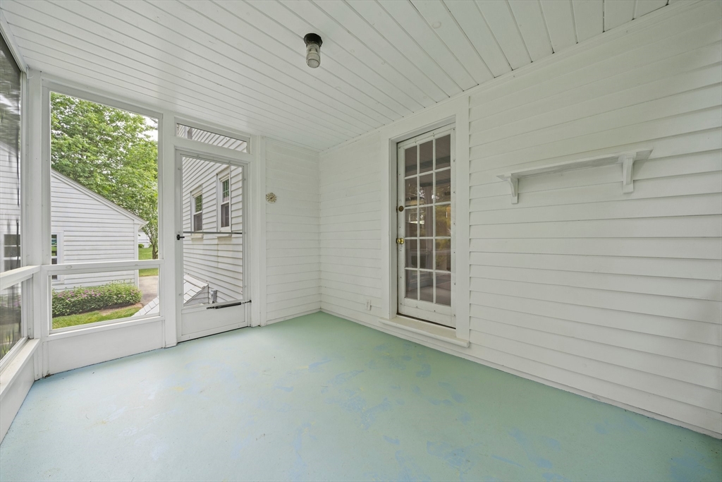 5 Cedar Drive