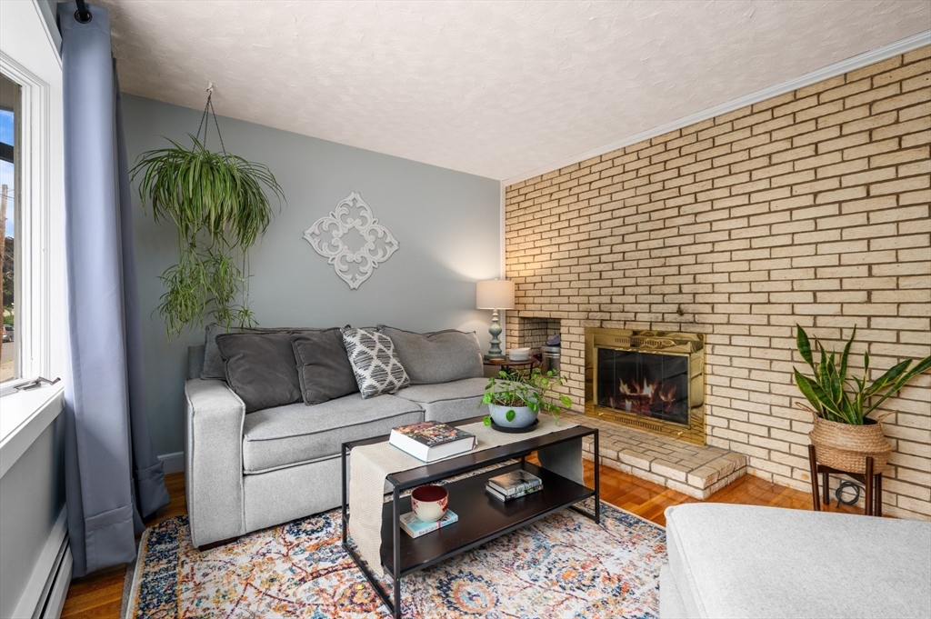 3 Bowman St
