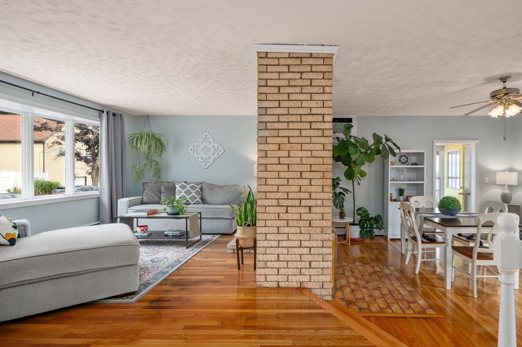3 Bowman St