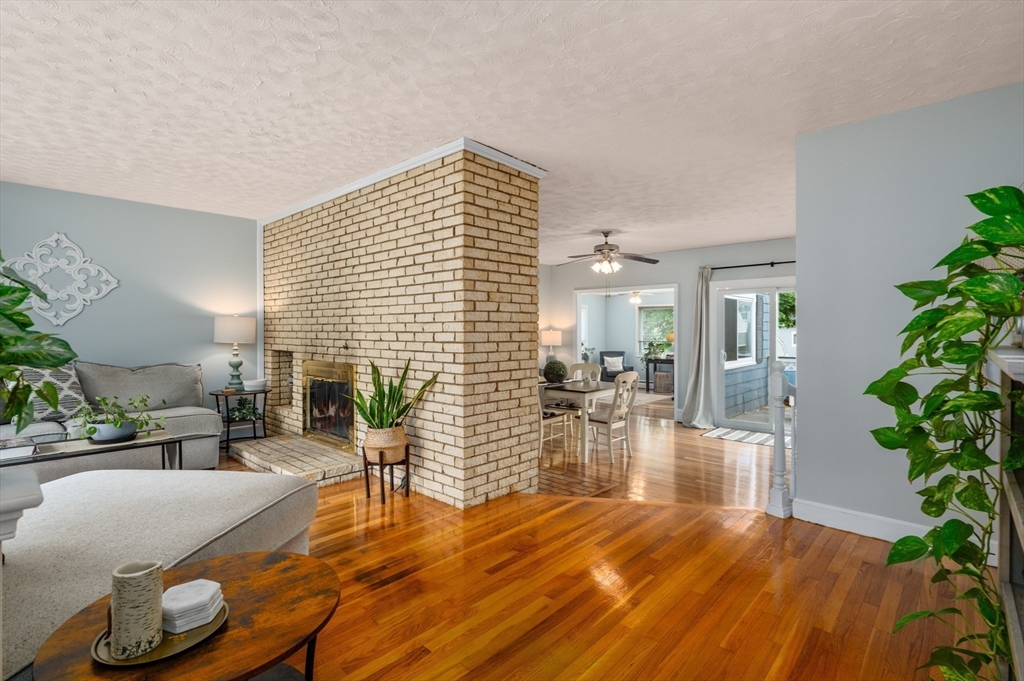 3 Bowman St