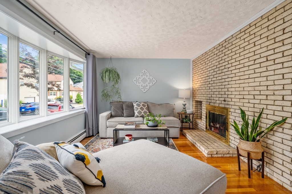 3 Bowman St