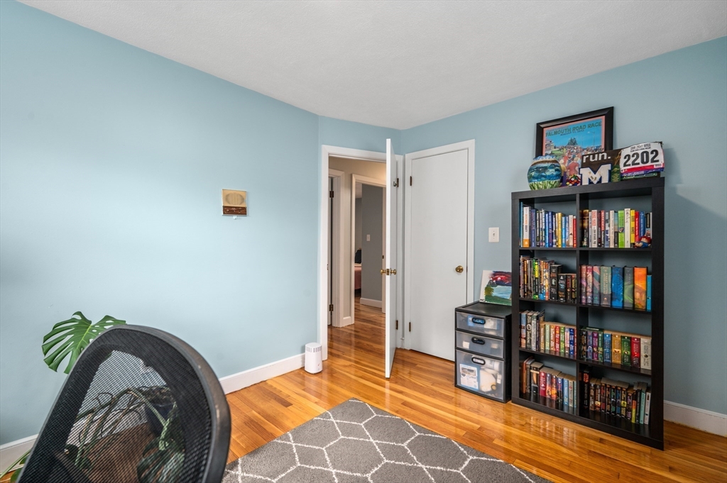 3 Bowman St