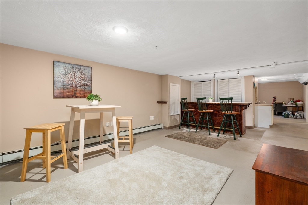 3 Bowman St
