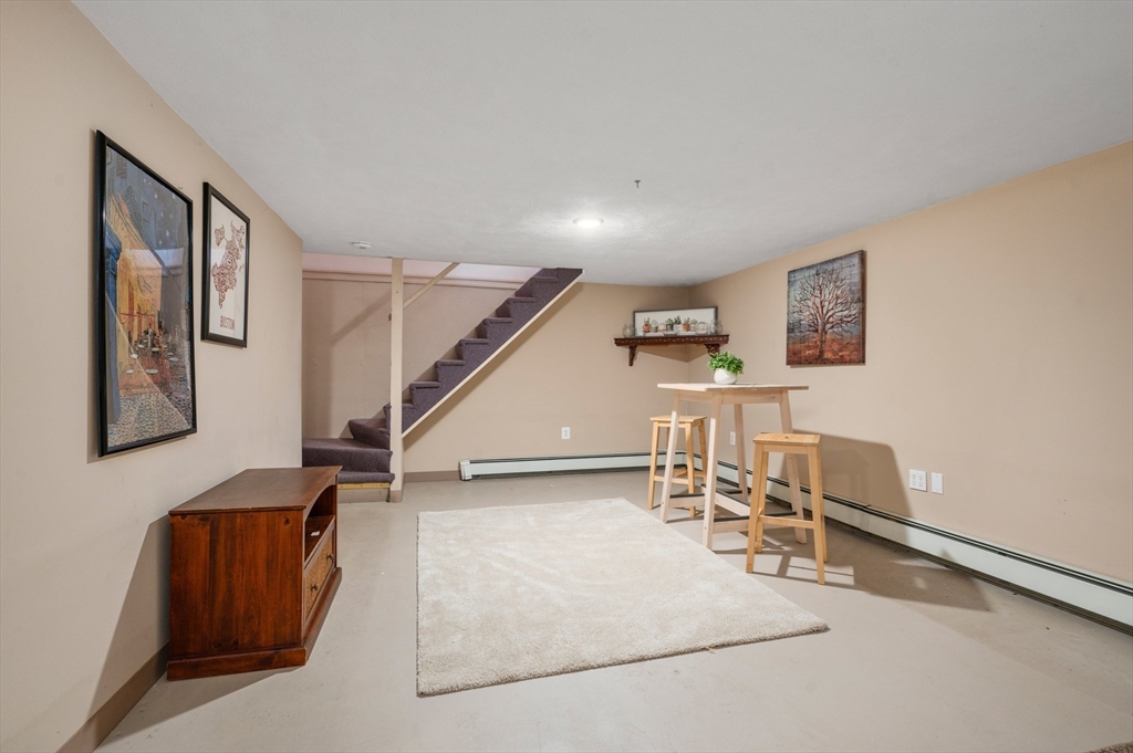 3 Bowman St
