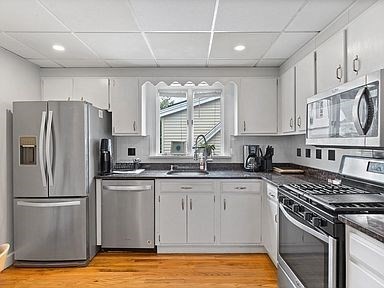 14 Staples Avenue # 2