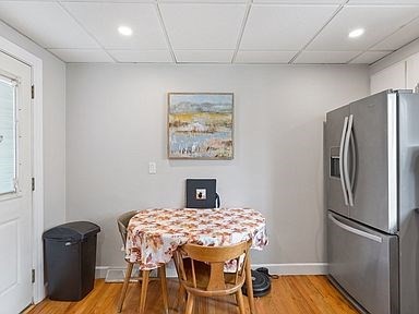 14 Staples Avenue # 2
