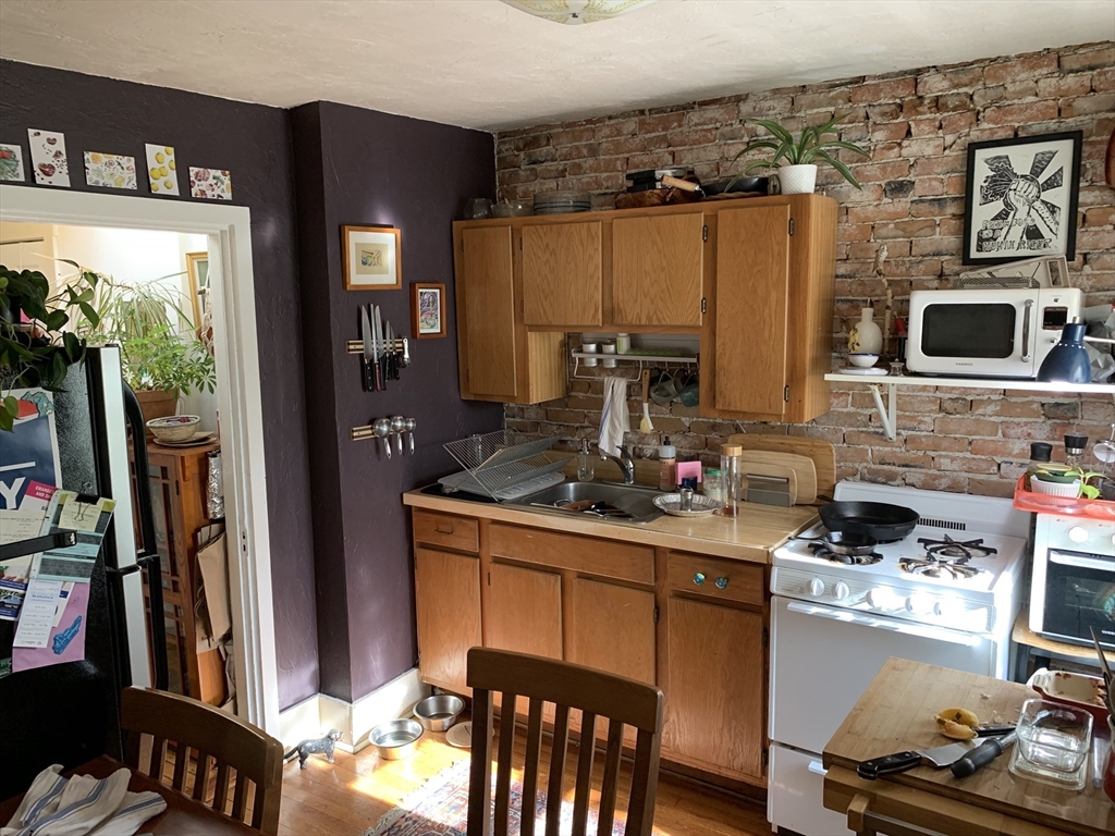 14 Evergreen Square # 3