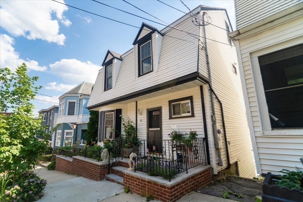 90 Franklin Ave