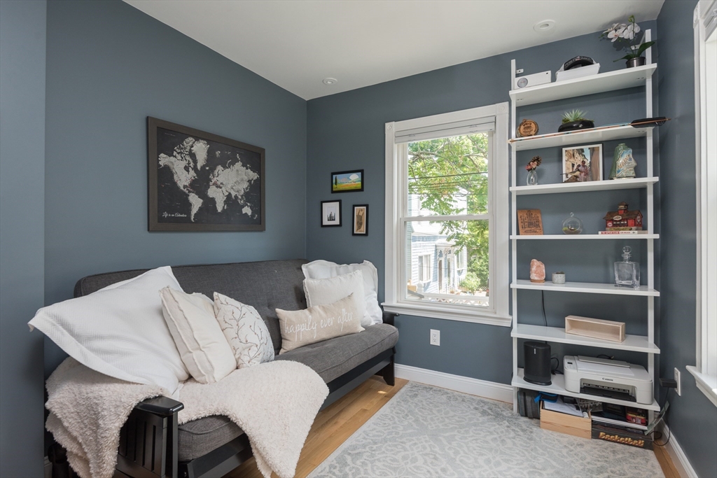 84 H St # 1