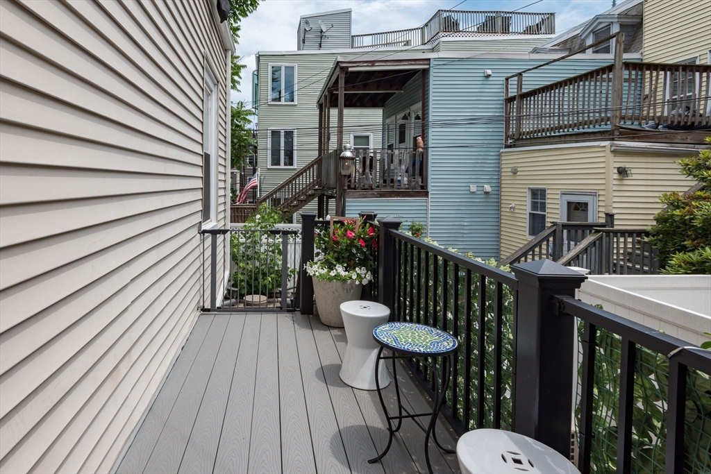 84 H St # 1