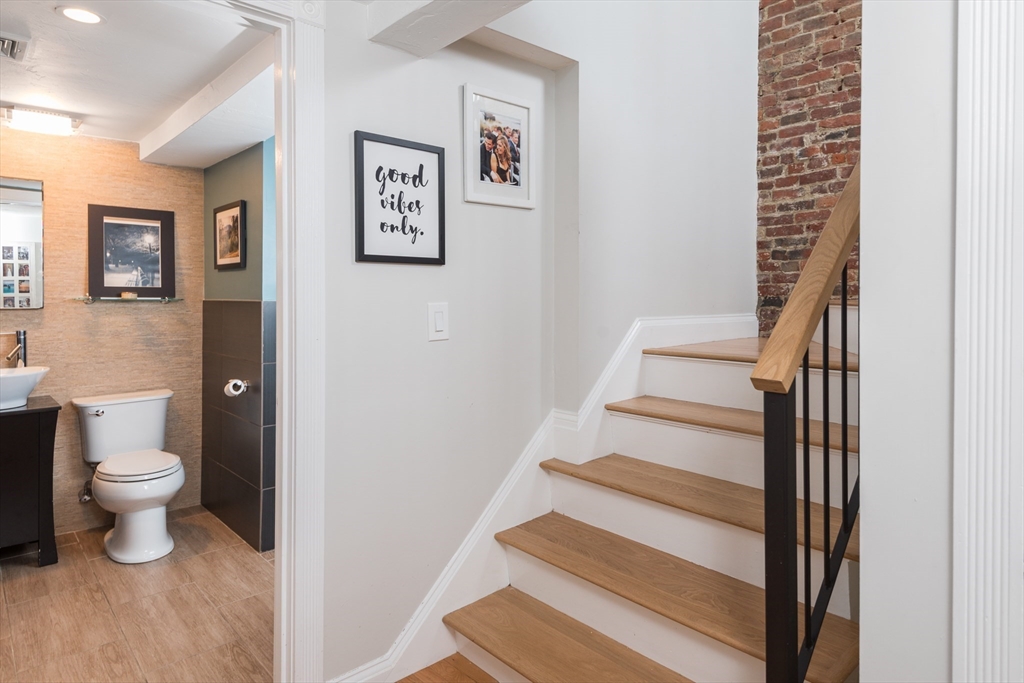 84 H St # 1