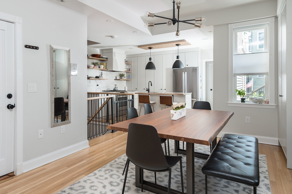 84 H St # 1