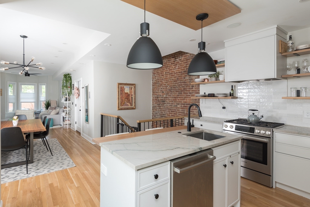 84 H St # 1