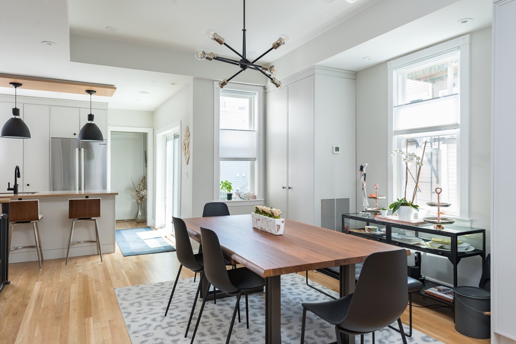 84 H St # 1