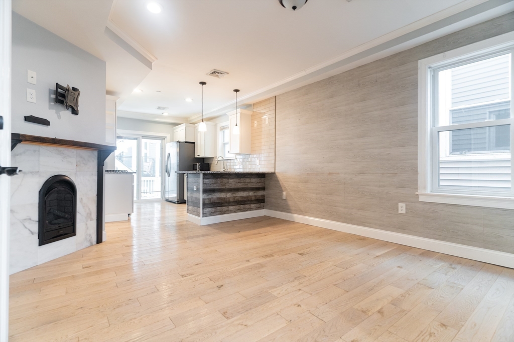 30 Rawson St # 2