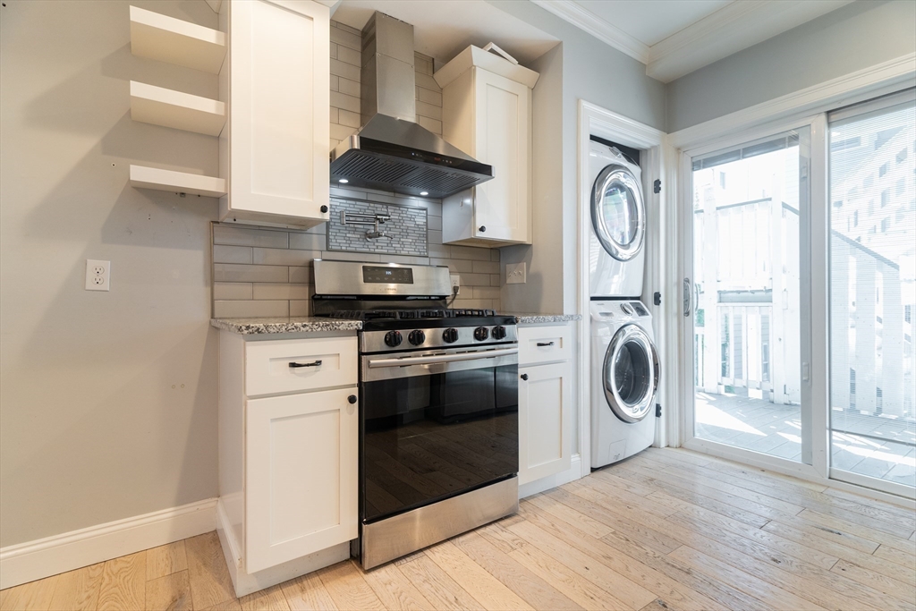 30 Rawson St # 2