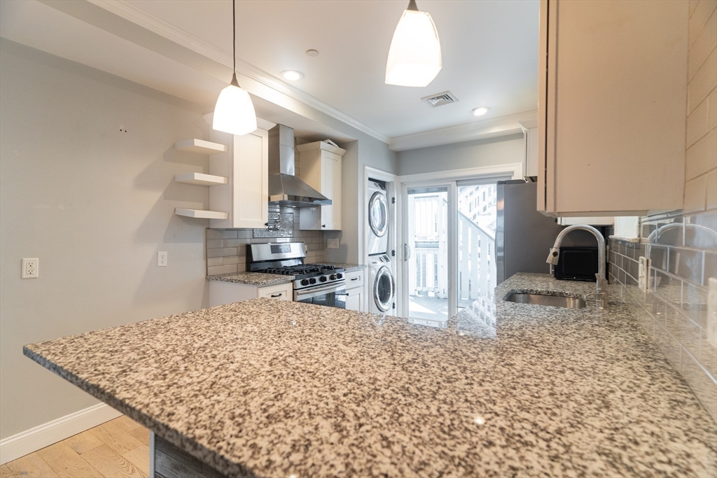 30 Rawson St # 2