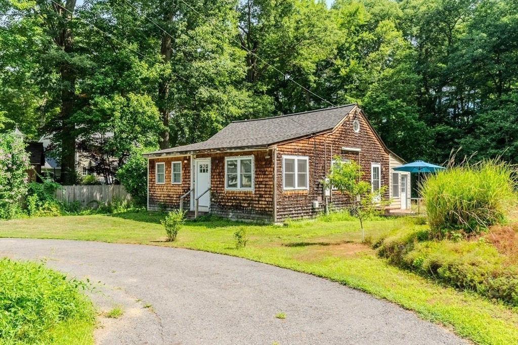 12 Camp Rd
