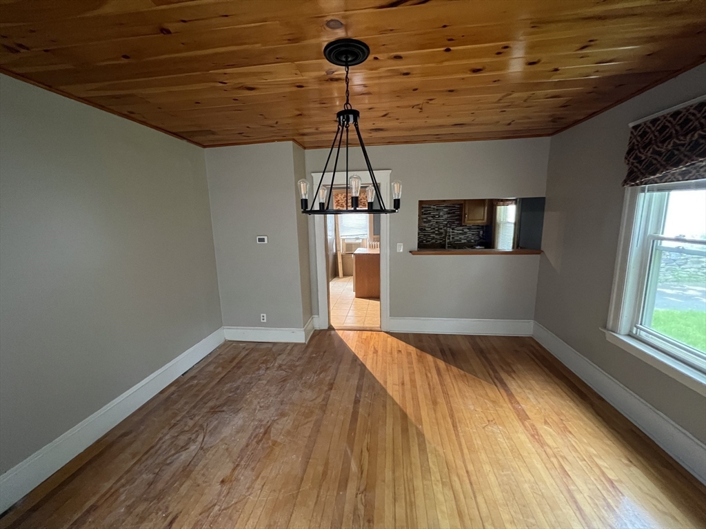 98 Whitmarsh Ave
