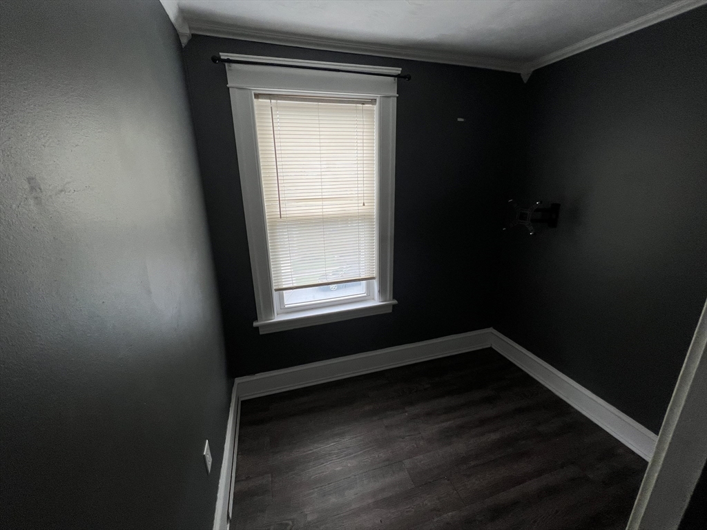 98 Whitmarsh Ave