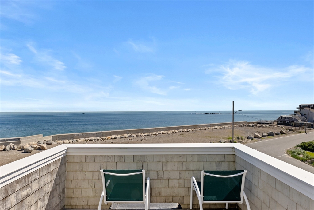 33 Oceanside Dr