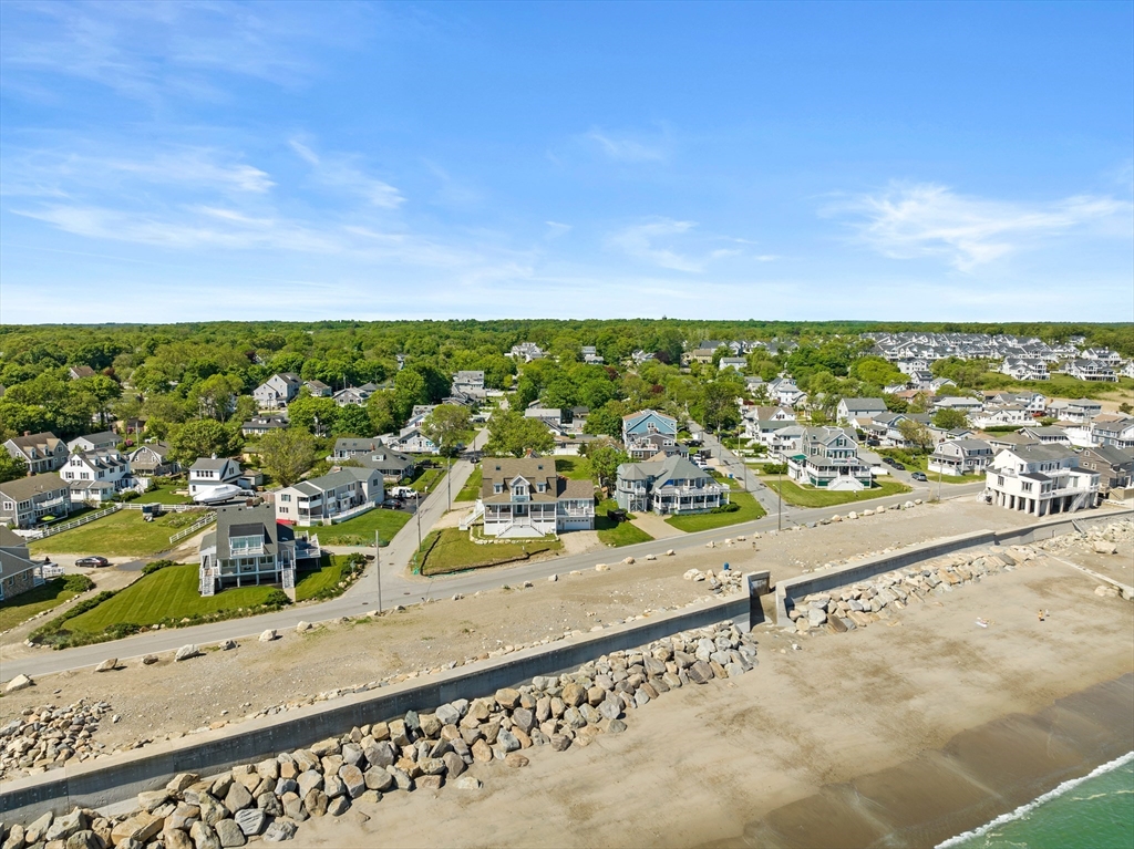 33 Oceanside Dr