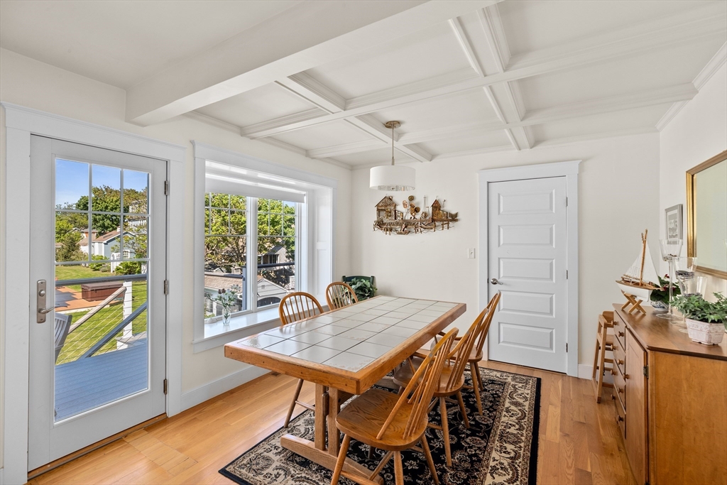 33 Oceanside Dr
