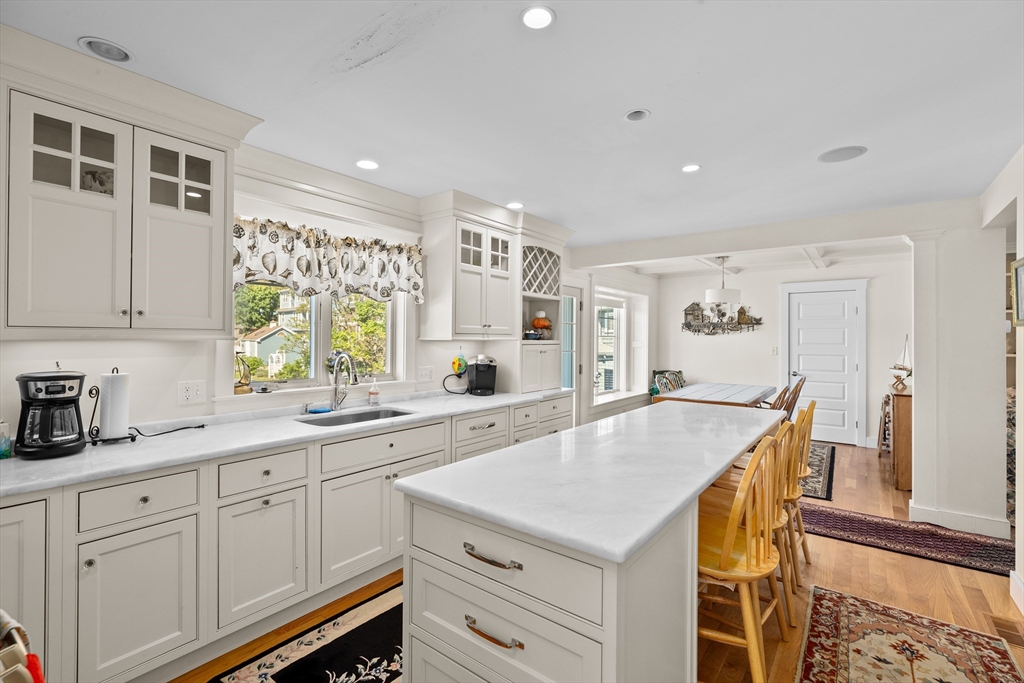 33 Oceanside Dr
