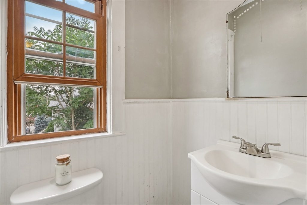 59 Hemlock Rd