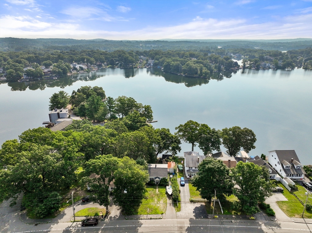 435 Lake Ave