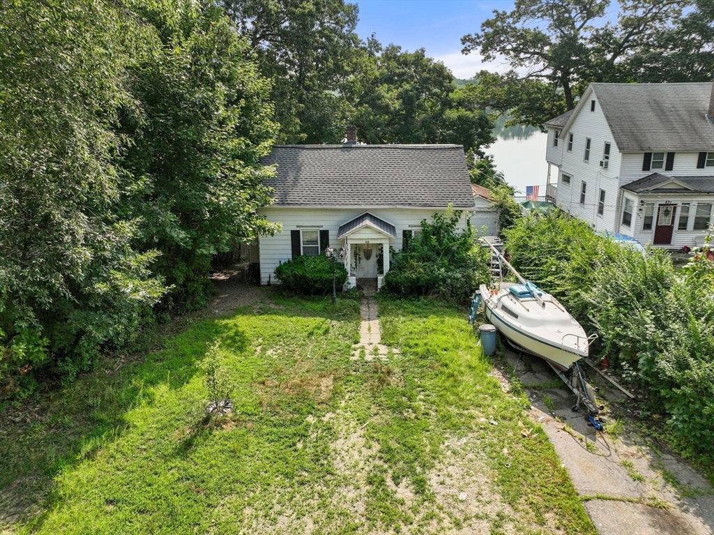 435 Lake Ave