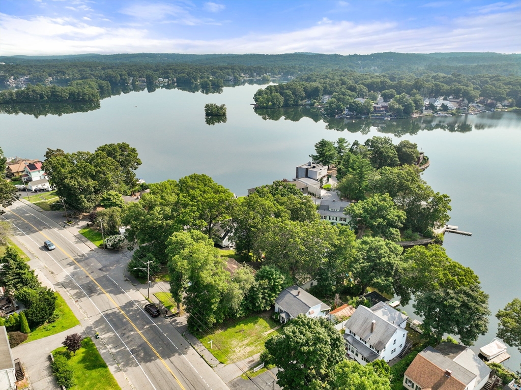 435 Lake Ave