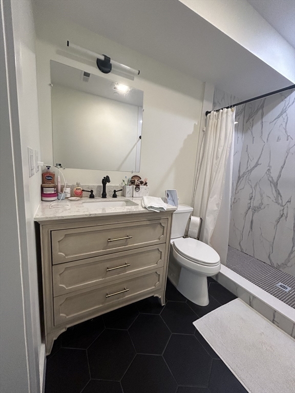 11 Seymour Ave # 3