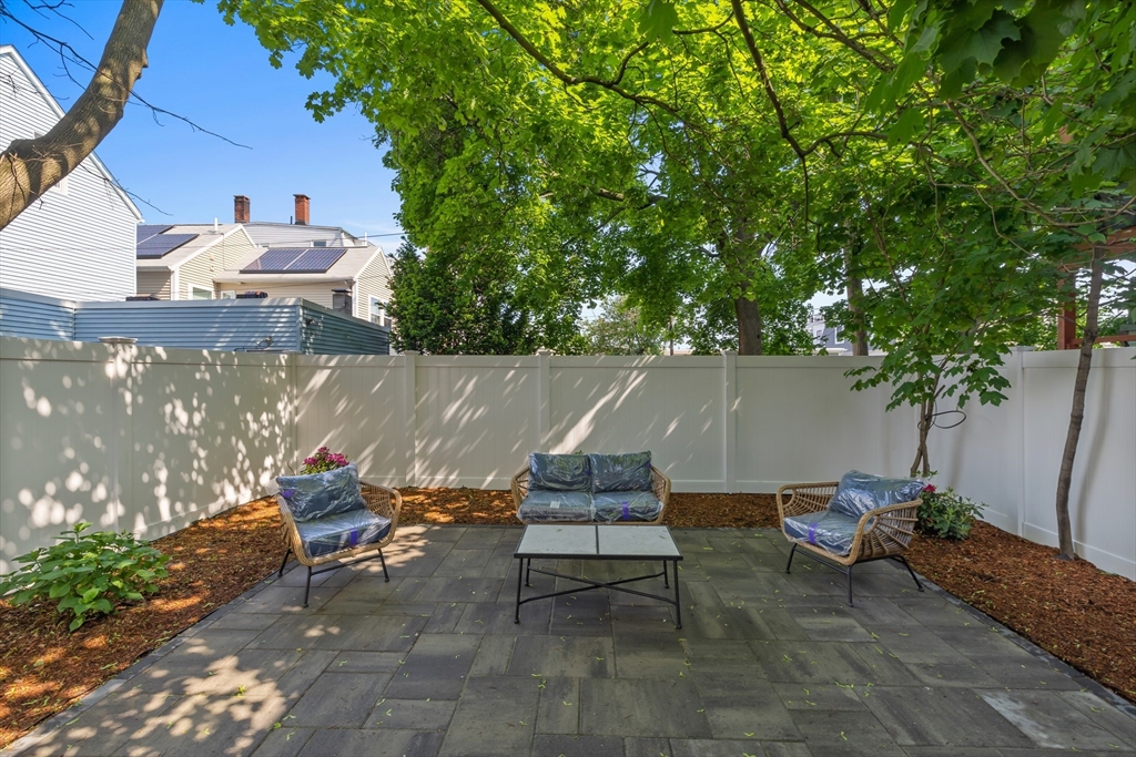 100 White St # 4