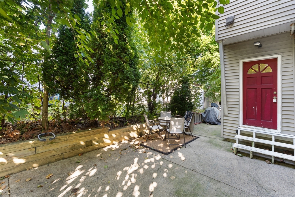 66 Hooper St # 4