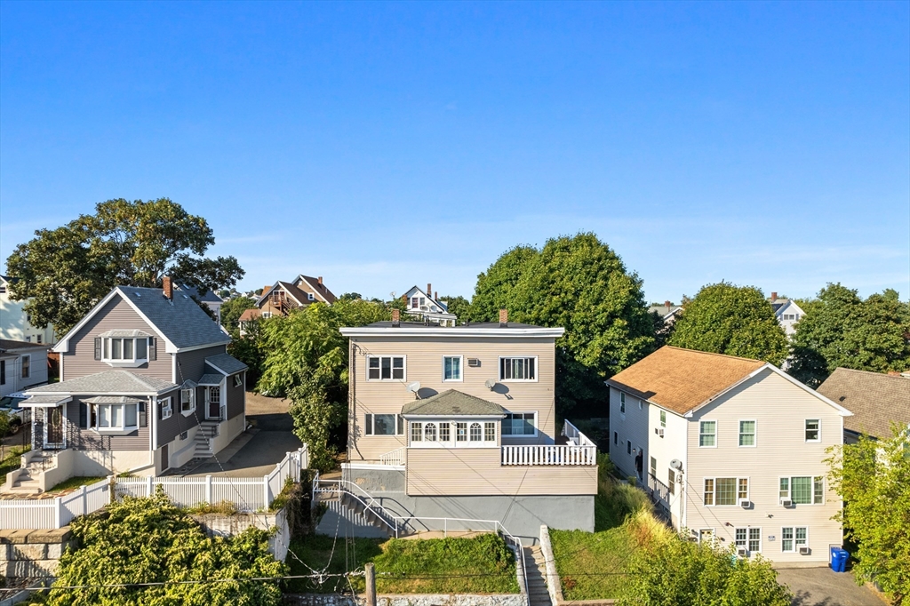 66 Hooper St # 4
