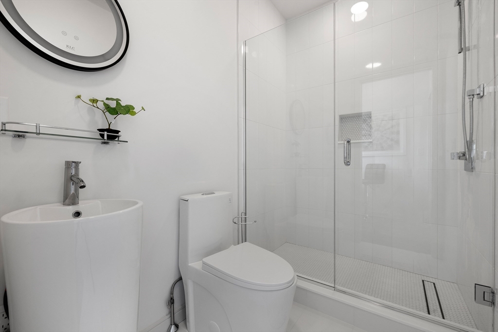 137 Wessagussett Road