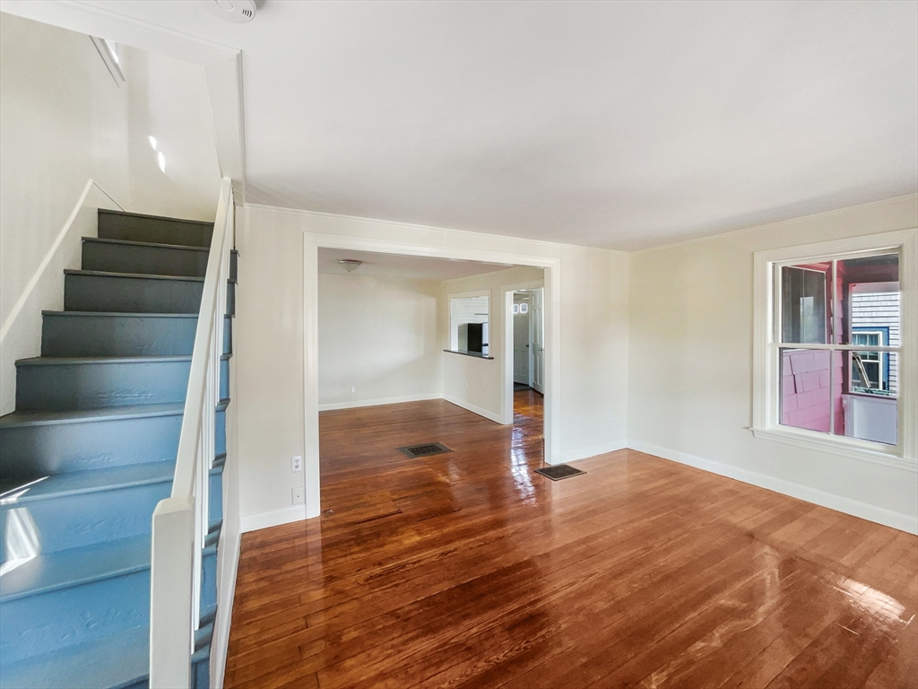 92 Turner St