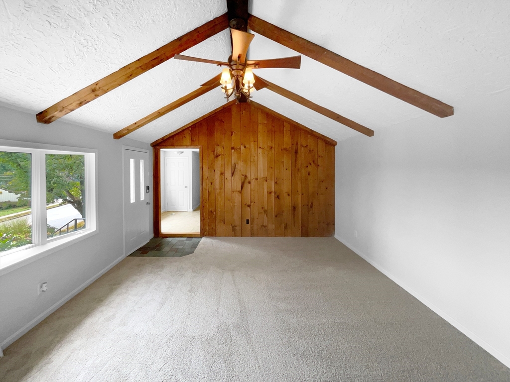 36 Fort Meadow Dr