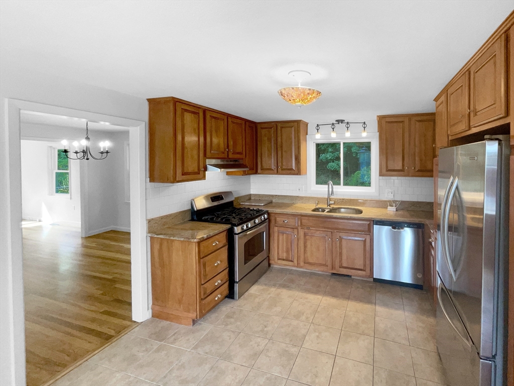 36 Fort Meadow Dr