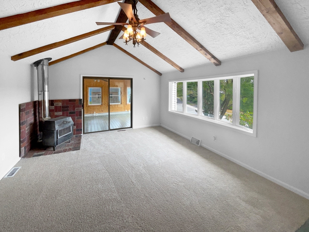 36 Fort Meadow Dr