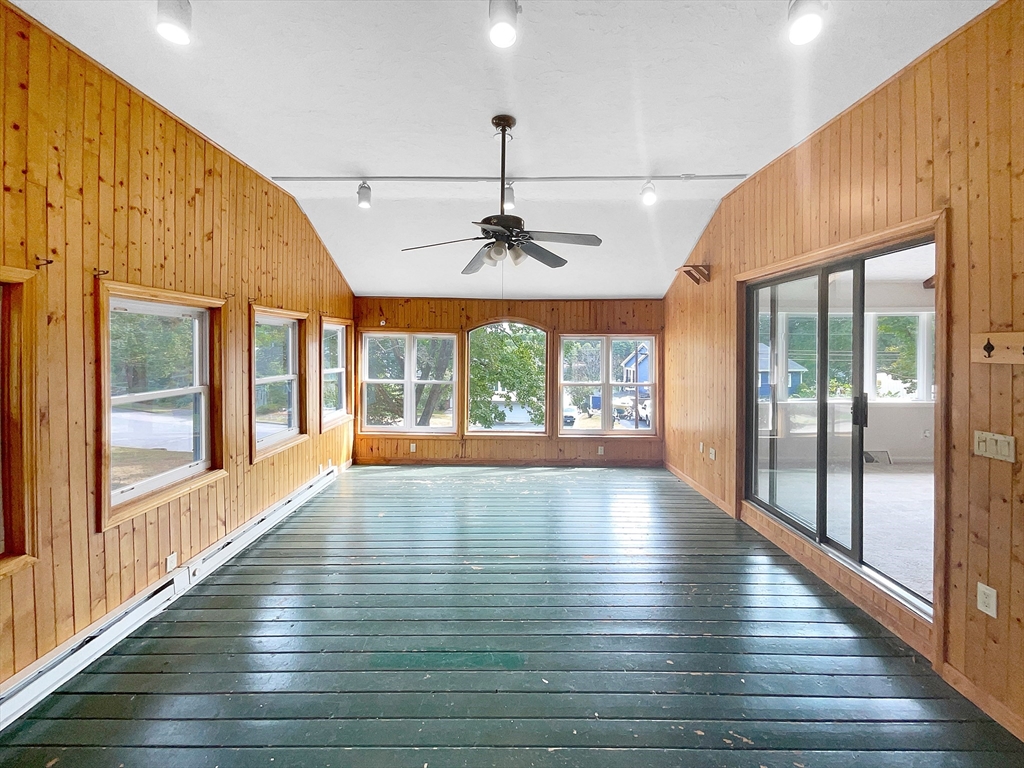36 Fort Meadow Dr