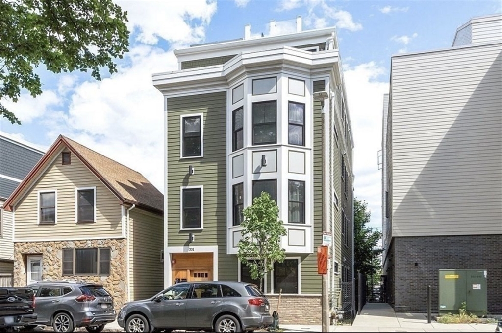 331 Chelsea St # 1