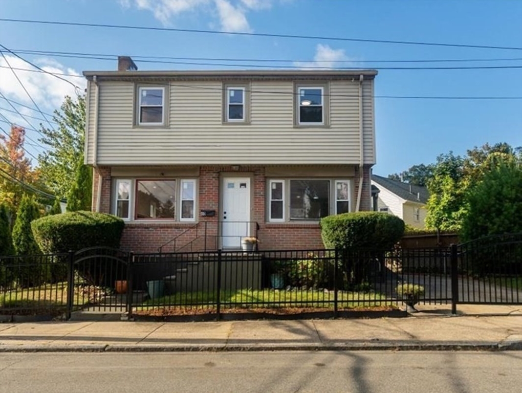 60 Averton St