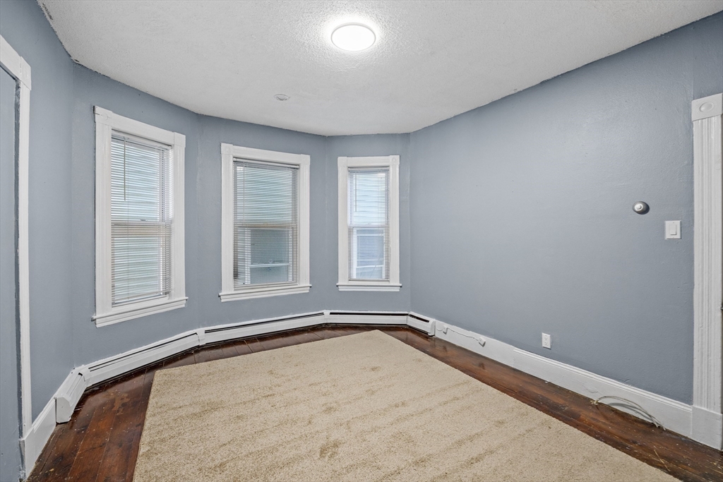 22-24 Linden St