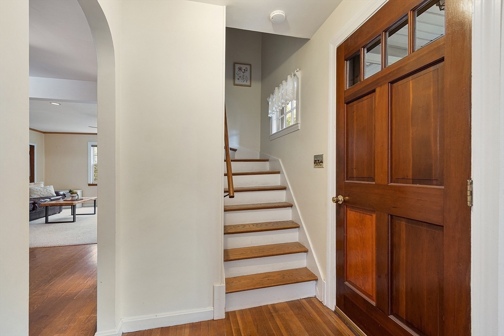 11 Lane Avenue